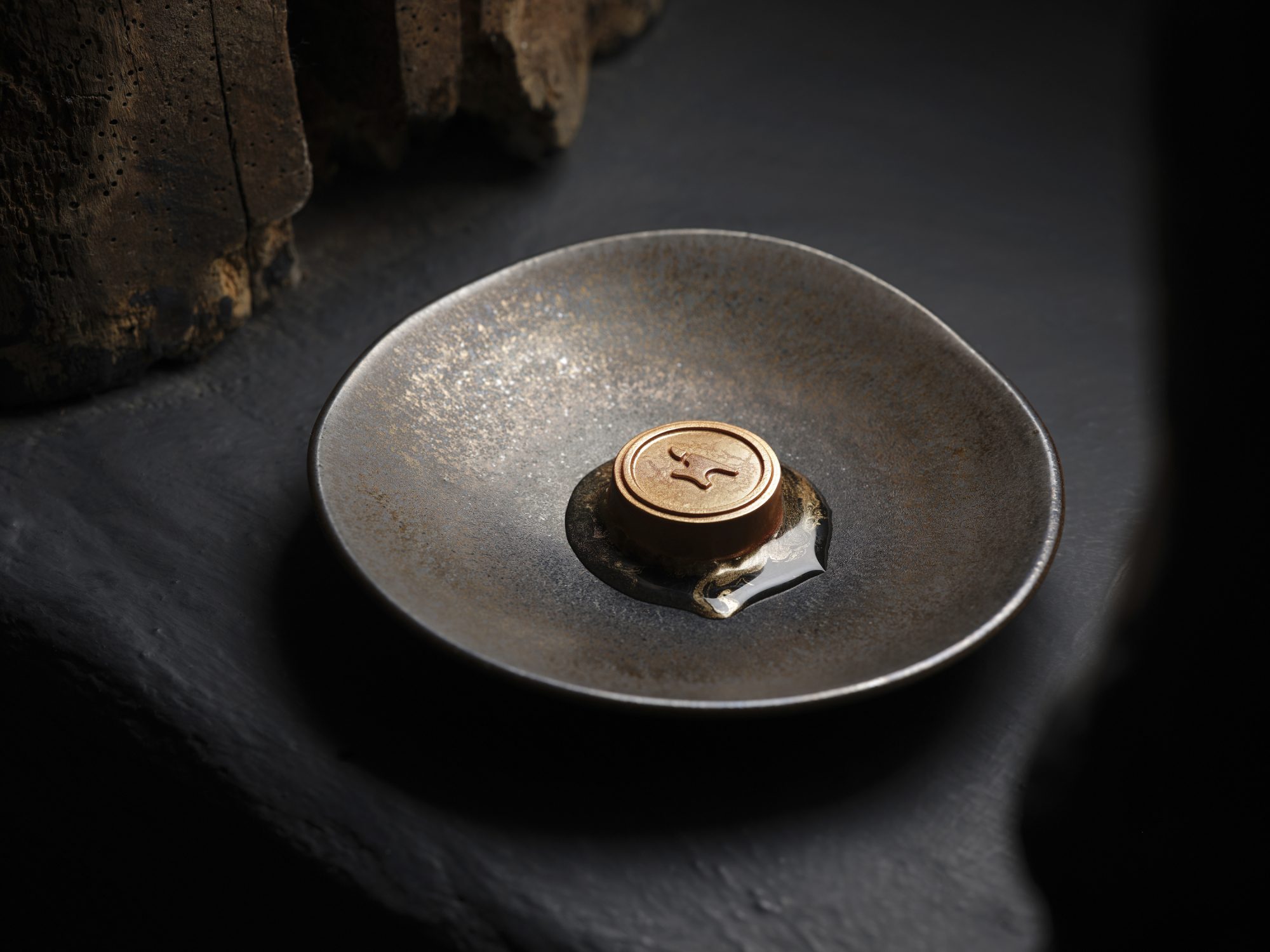 Lenclume Anvil Background L