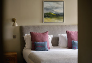 Rogan Co Room Stonecrop 6815