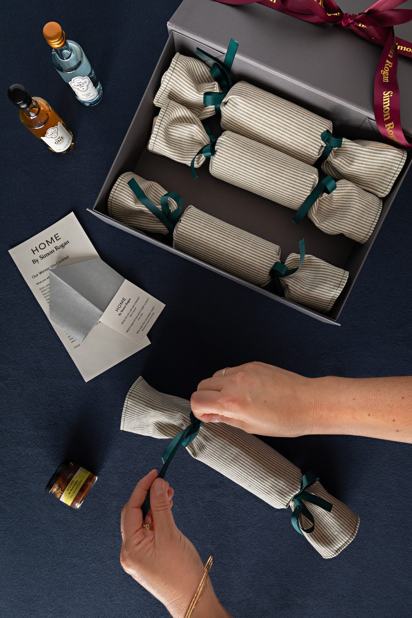 Nkc SR Hampers Christmas Crackers Portrait03 copy