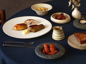 Nkc HOM Eby SR Christmas2025 Main Landscape 01 copy