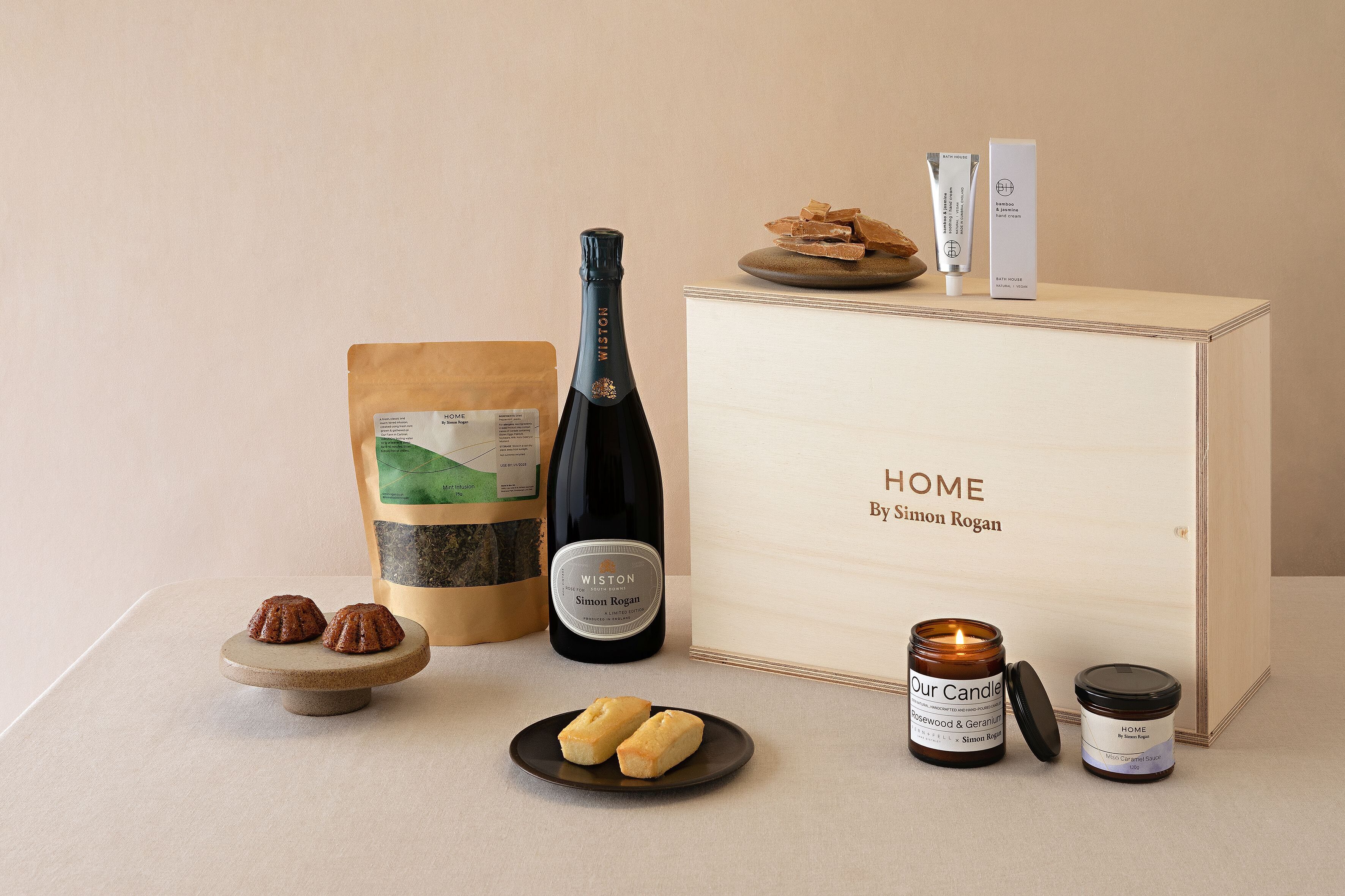 Nkc SRHOME Hamper Wiston Hamper2026 Landscape copyjpg