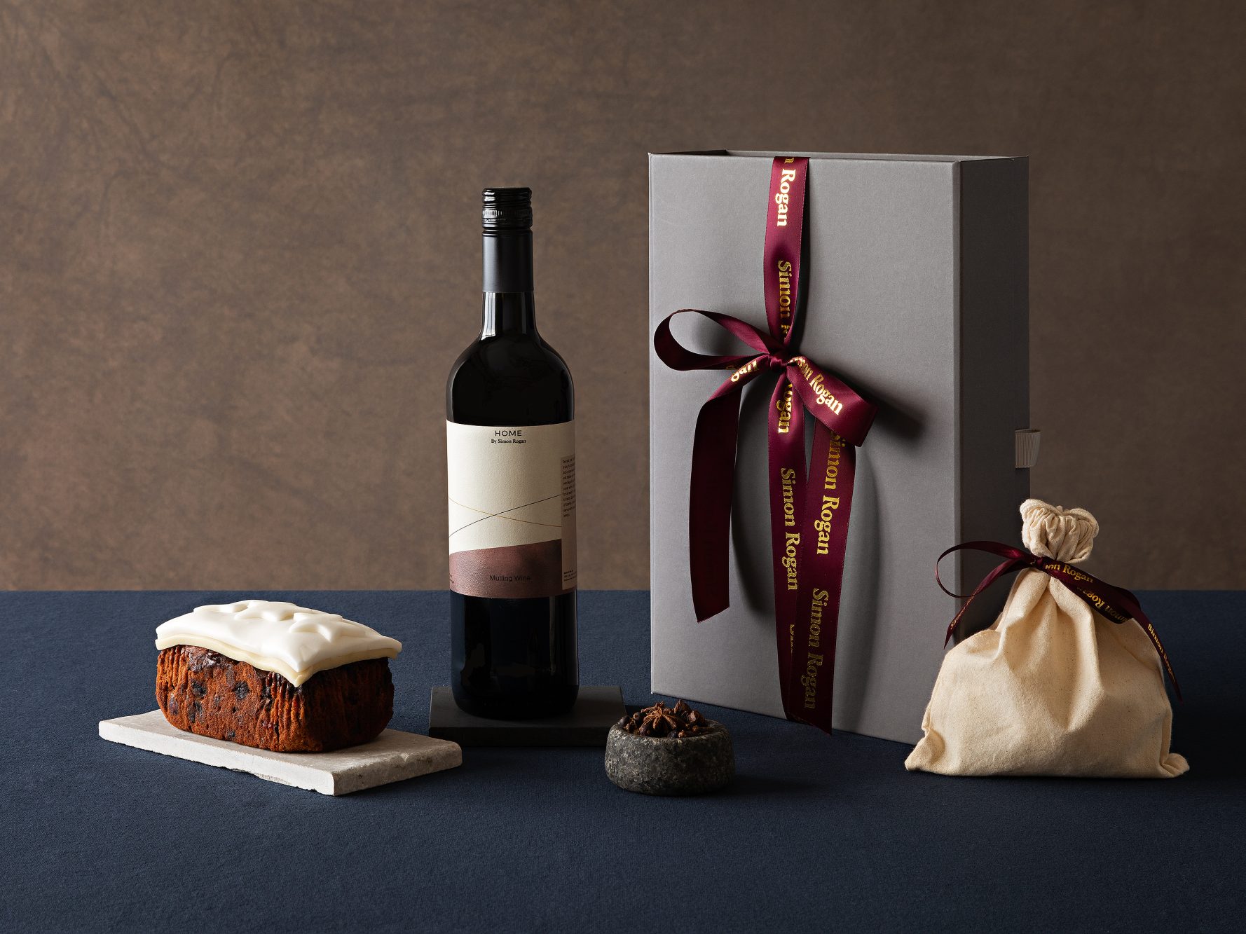 Nkc SR Hampers Christmas Mulled Wine Christmas Cake Landscape copy