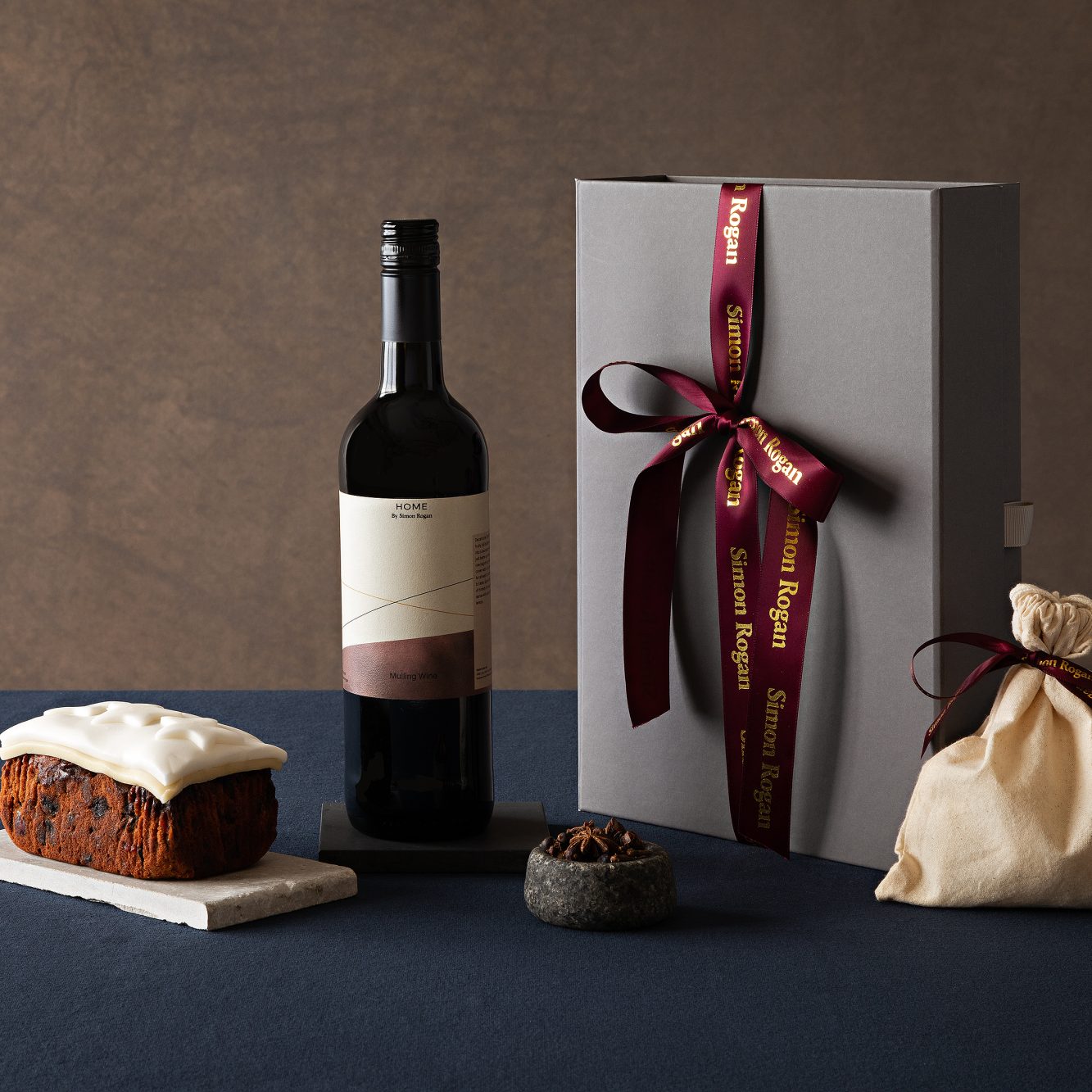 Nkc SR Hampers Christmas Mulled Wine Christmas Cake Landscape copy